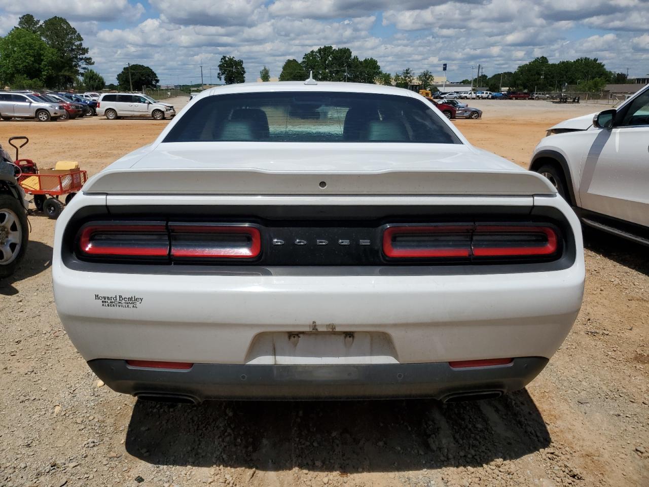 2C3CDZAG8JH258253 2018 Dodge Challenger Sxt