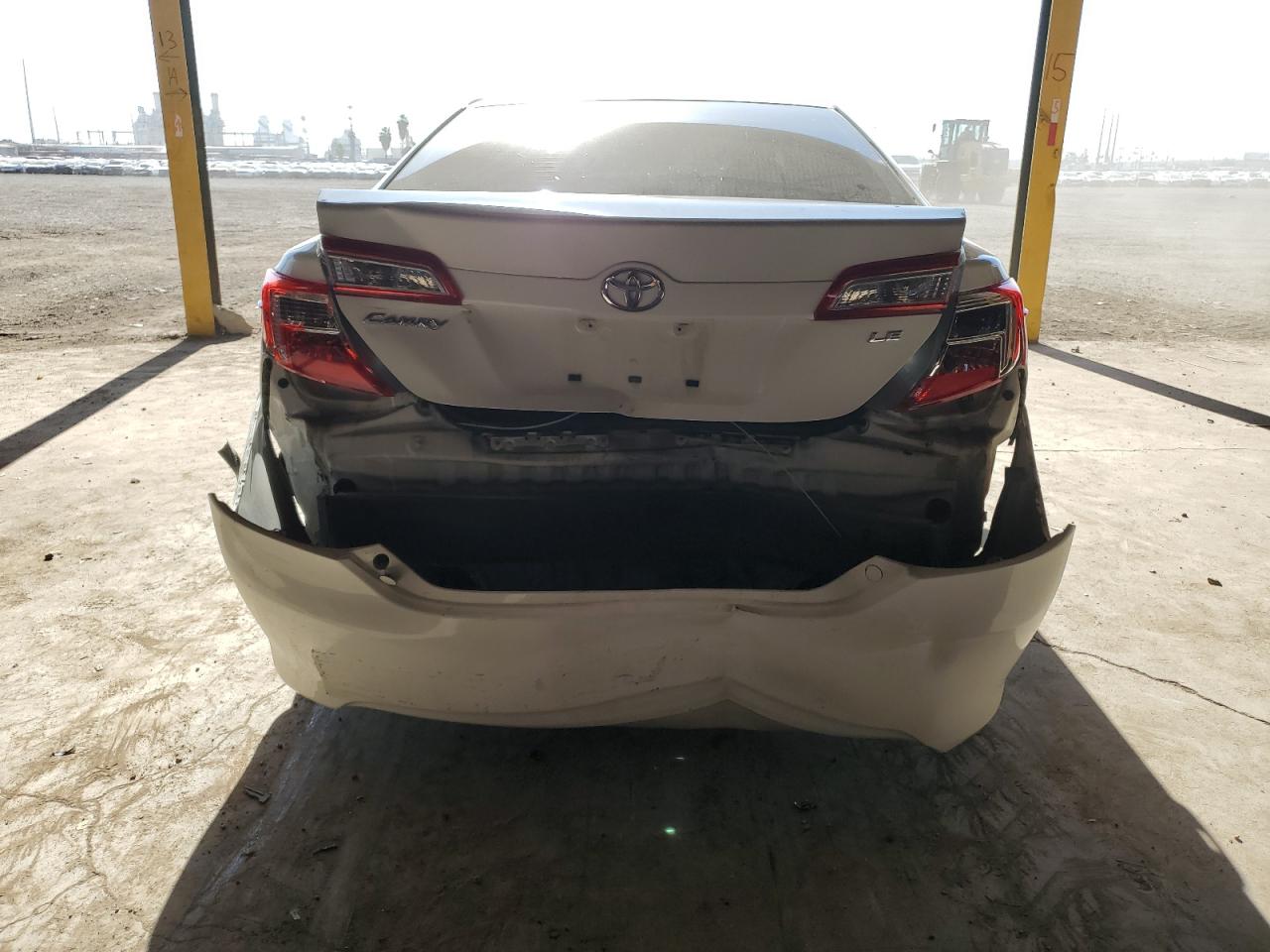 4T4BF1FK0CR261133 2012 Toyota Camry Base