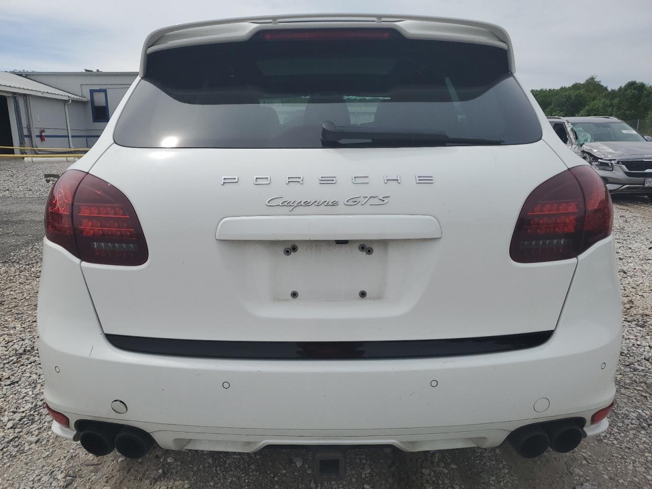 2014 Porsche Cayenne Gts vin: WP1AD2A2XELA74177