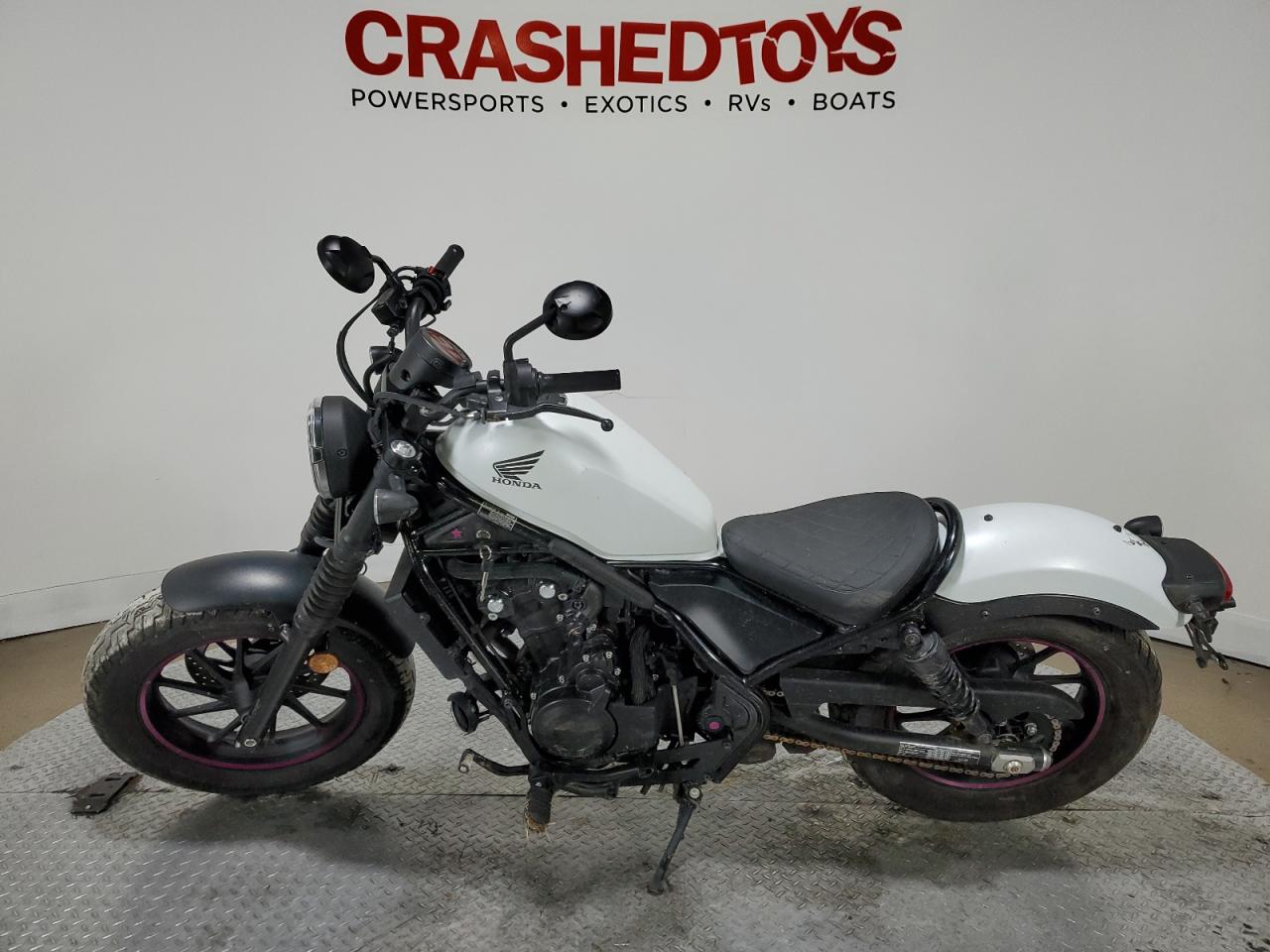 MLHPC5659M5401557 2021 Honda Cmx500 A