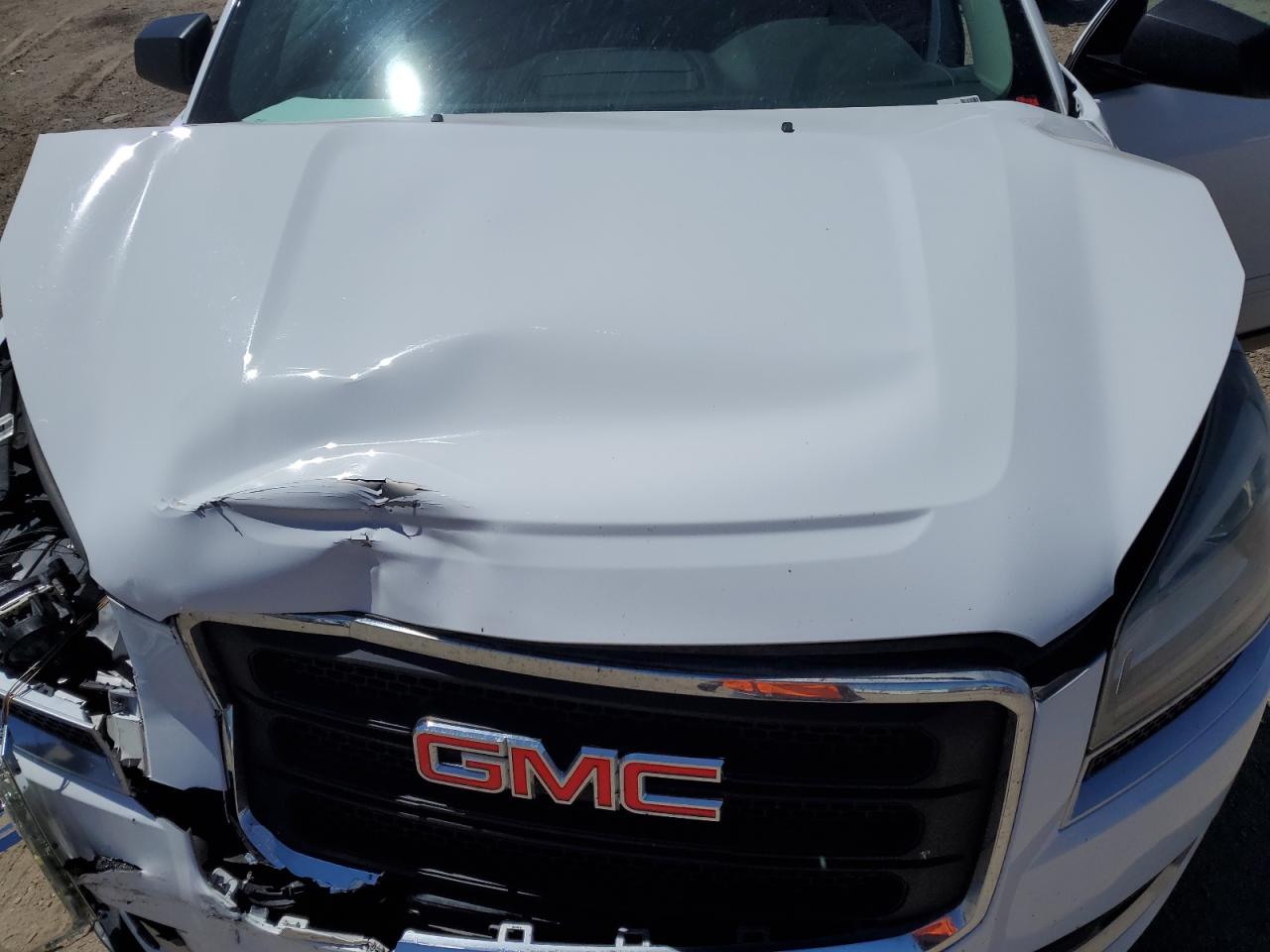 1GKKVPKD8GJ320310 2016 GMC Acadia Sle