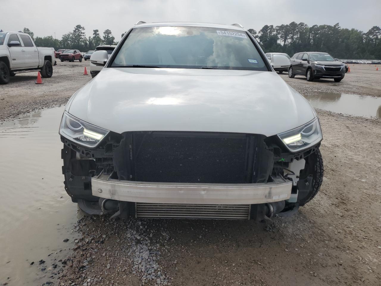 WA1BCCFS0JR013879 2018 Audi Q3 Premium