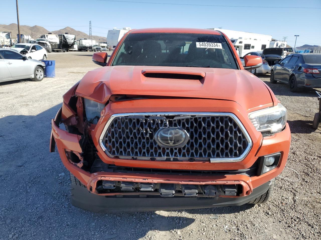 2018 Toyota Tacoma Double Cab vin: 3TMCZ5AN0JM171923