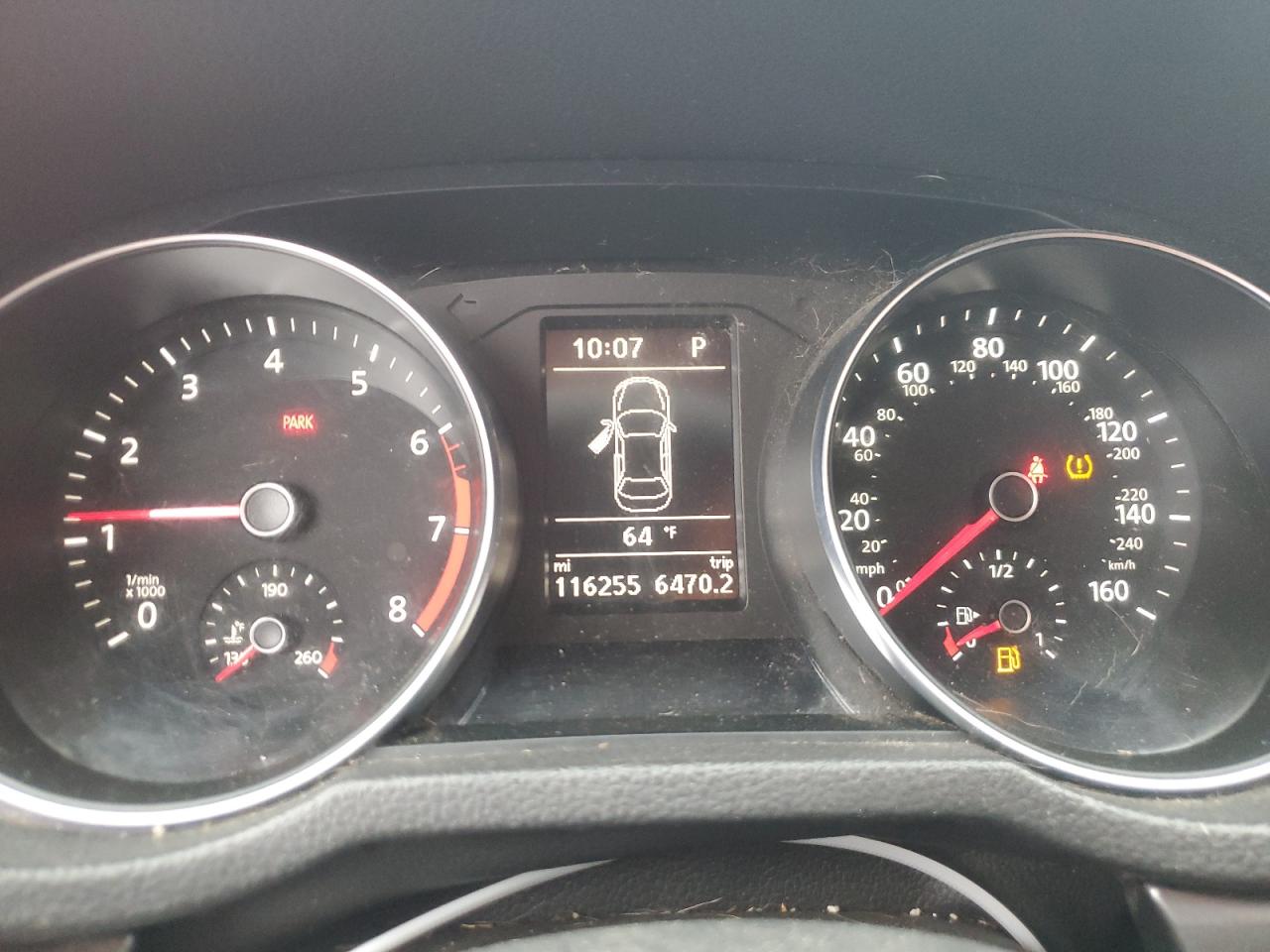 1VWAA7A39JC001647 2018 Volkswagen Passat S