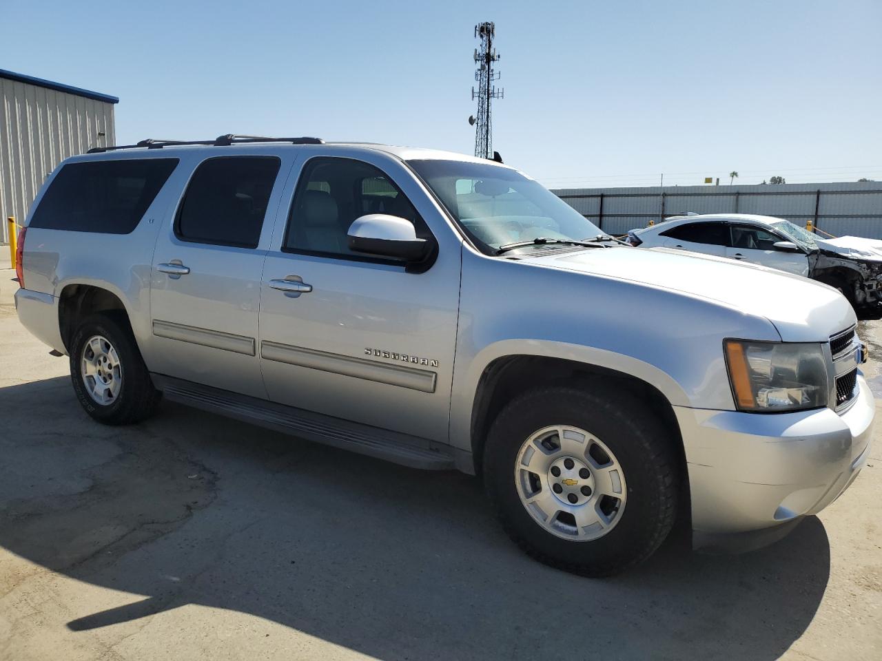 1GNSCJE05CR135786 2012 Chevrolet Suburban C1500 Lt