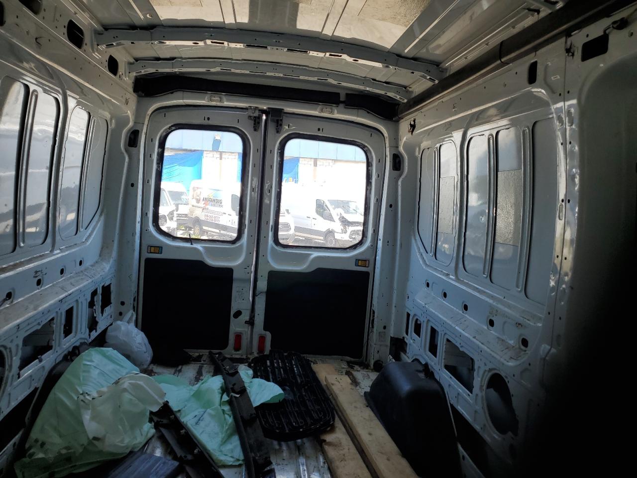 1FTYR2CM0FKA62272 2015 Ford Transit T-250