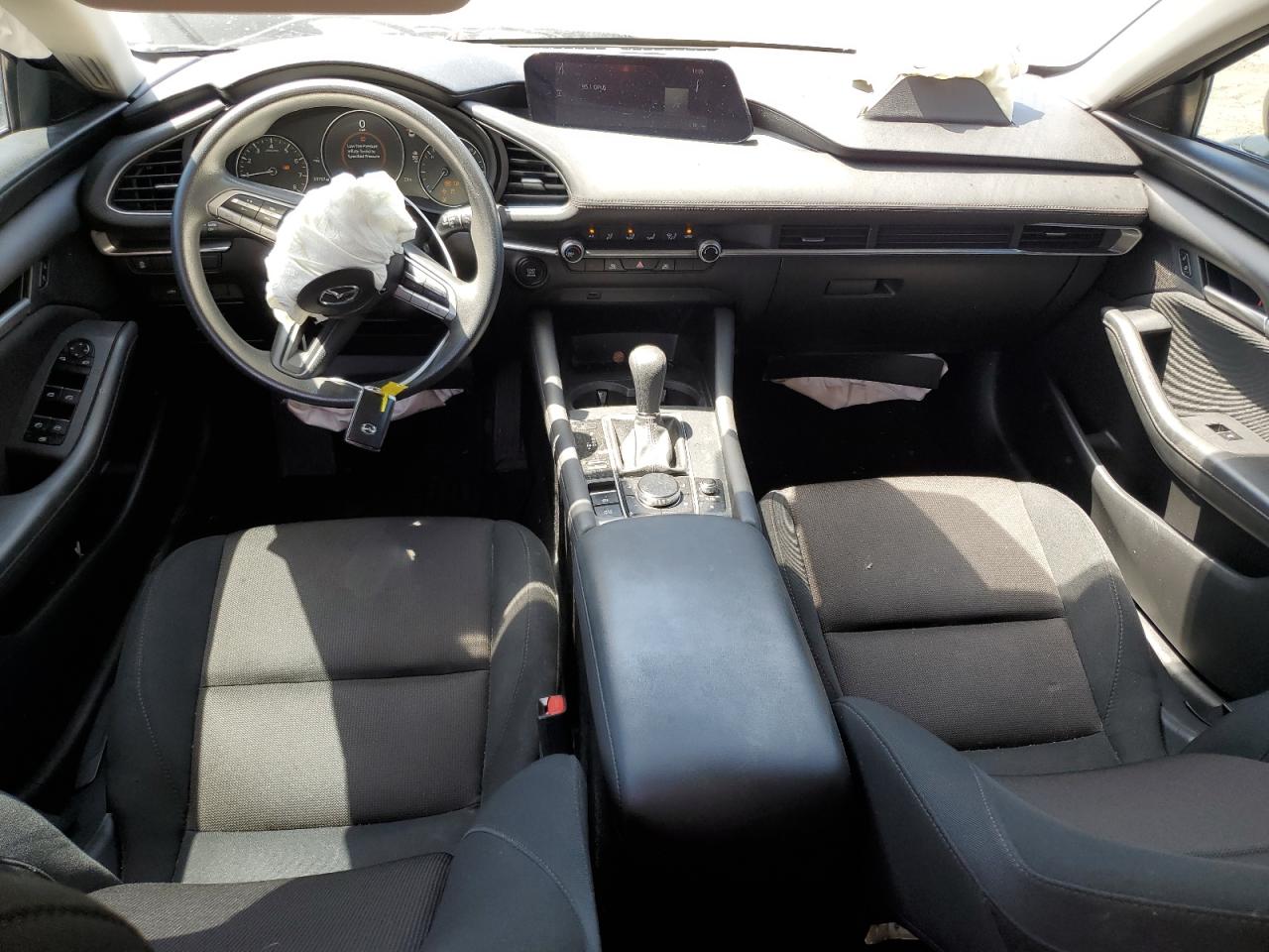 3MZBPAA74MM202605 2021 Mazda 3