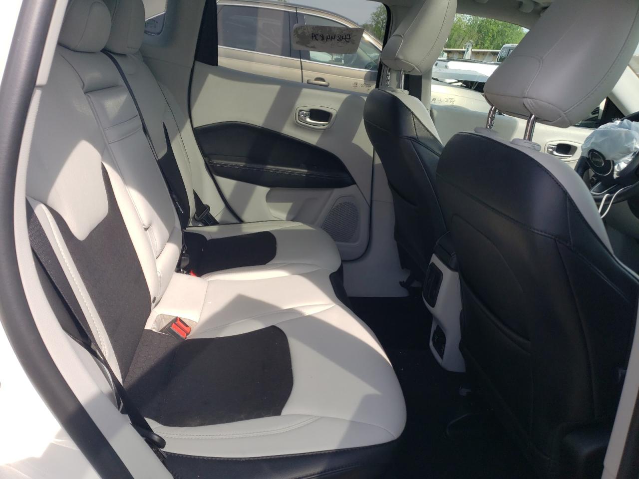 3C4NJCBB4JT466103 2018 Jeep Compass Latitude