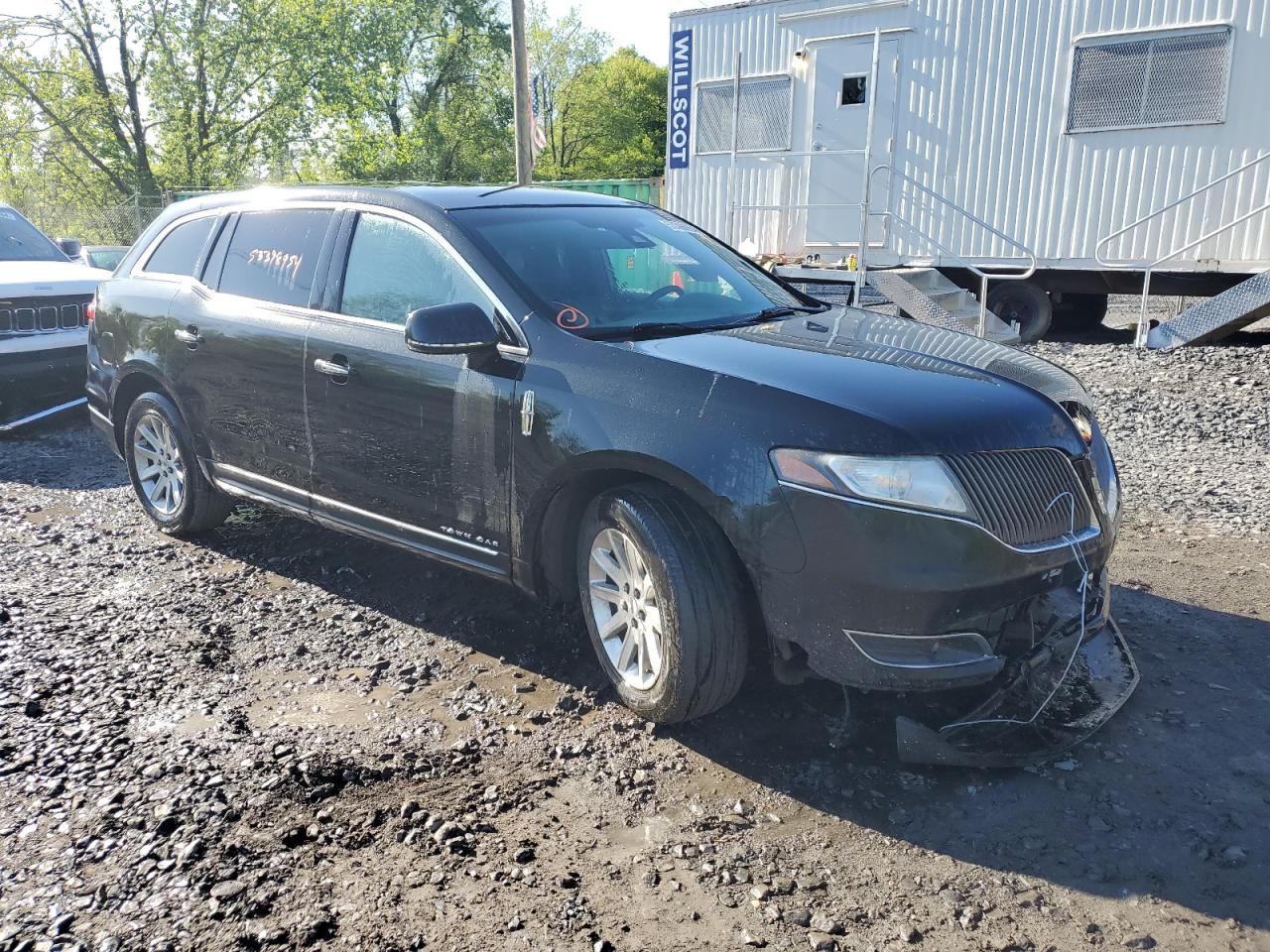 2LMHJ5NK3DBL55658 2013 Lincoln Mkt