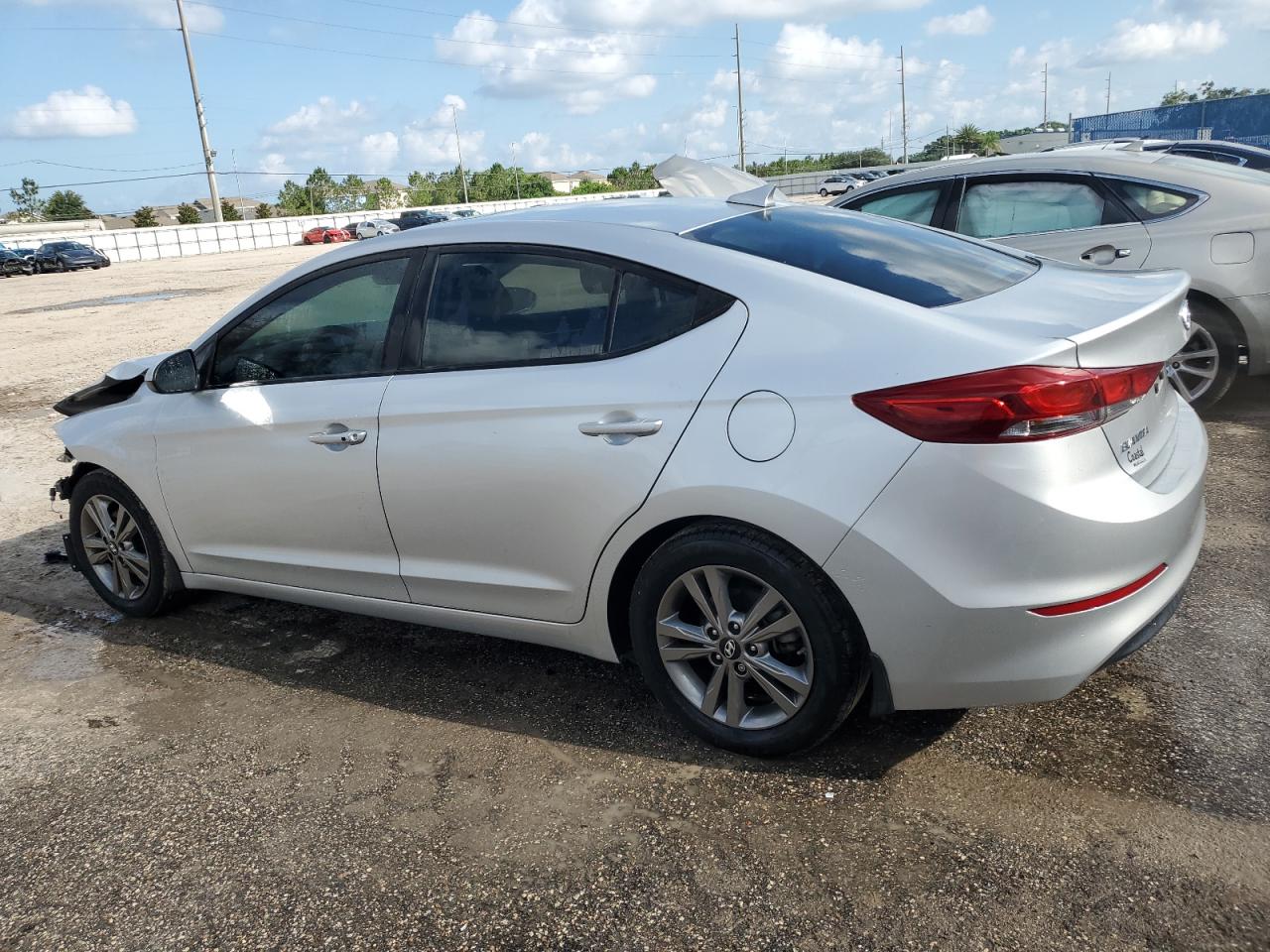 5NPD84LF5JH384301 2018 Hyundai Elantra Sel