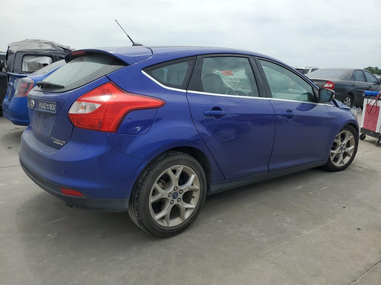 1FADP3N24EL253990 2014 Ford Focus Titanium