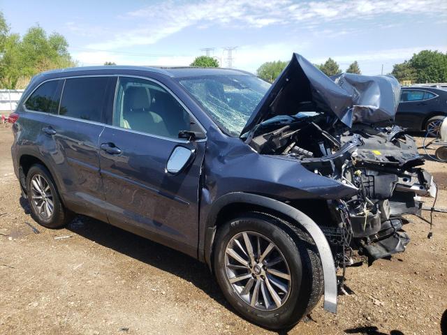 VIN 5TDJZRFH5KS965190 2019 Toyota Highlander, SE no.4