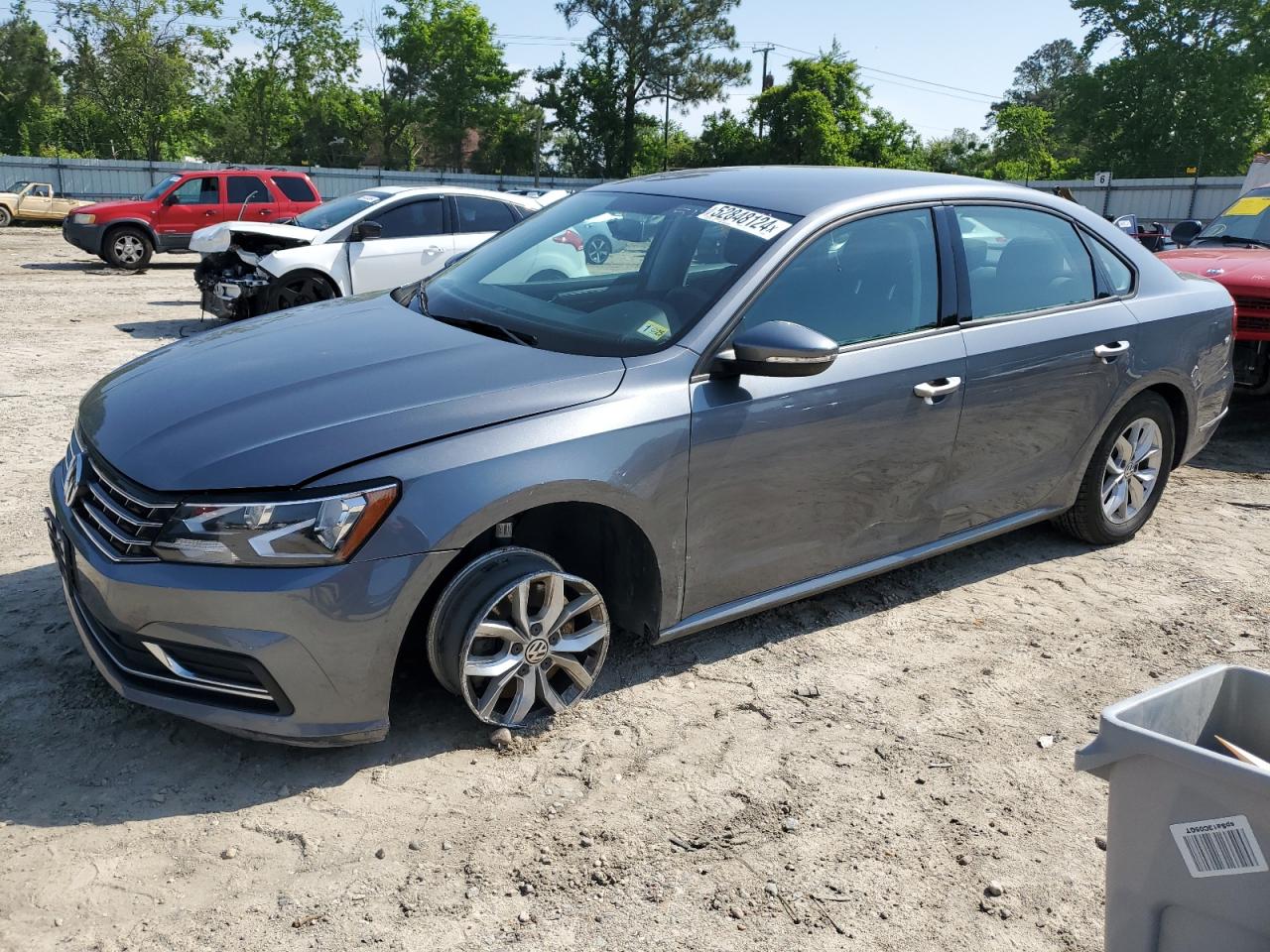 1VWAA7A35JC000558 2018 Volkswagen Passat S