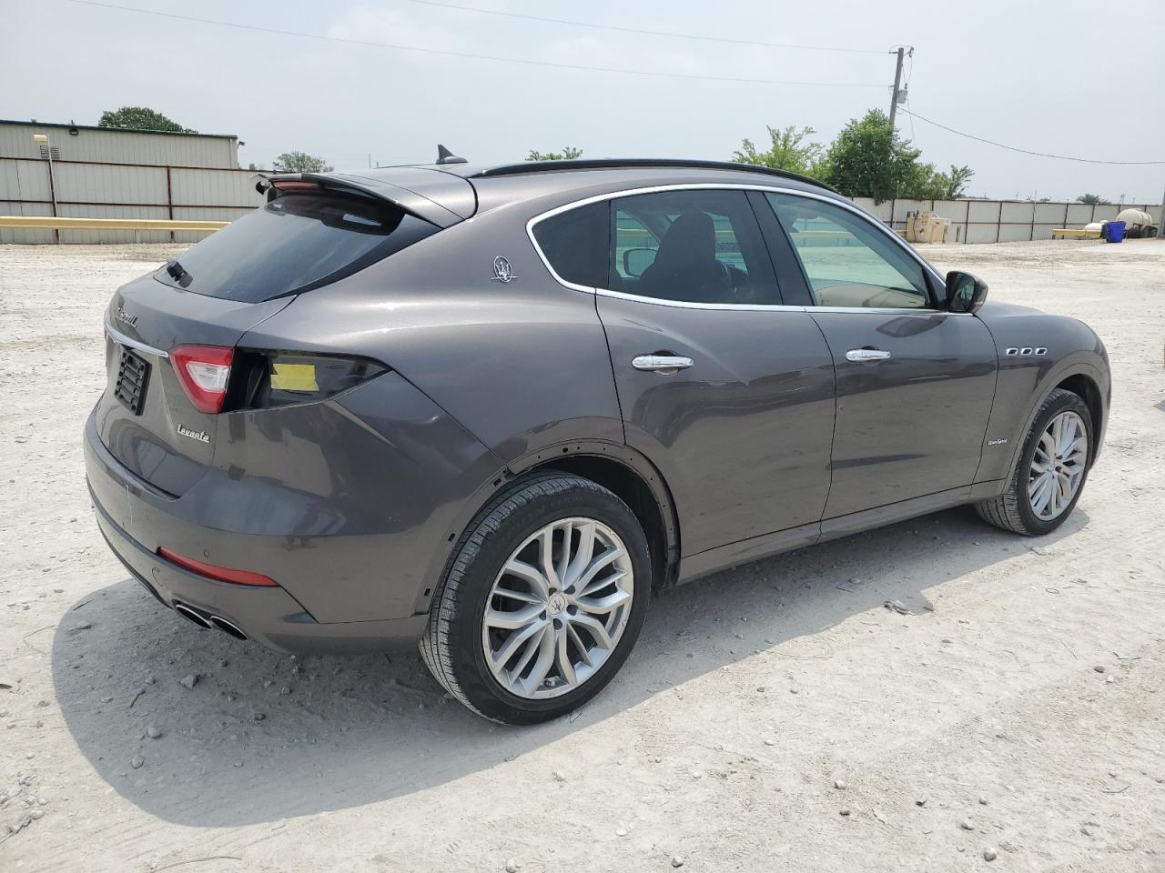 ZN661XUS0JX304352 2018 Maserati Levante Sport