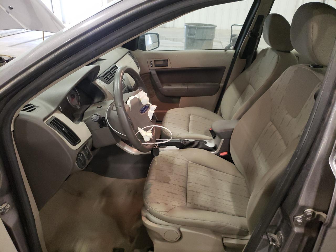 1FAHP35NX9W189504 2009 Ford Focus Se