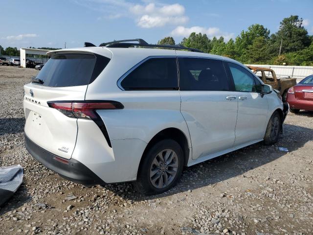 5TDJRKEC1NS087064 Toyota All Models SIENNA XLE 3