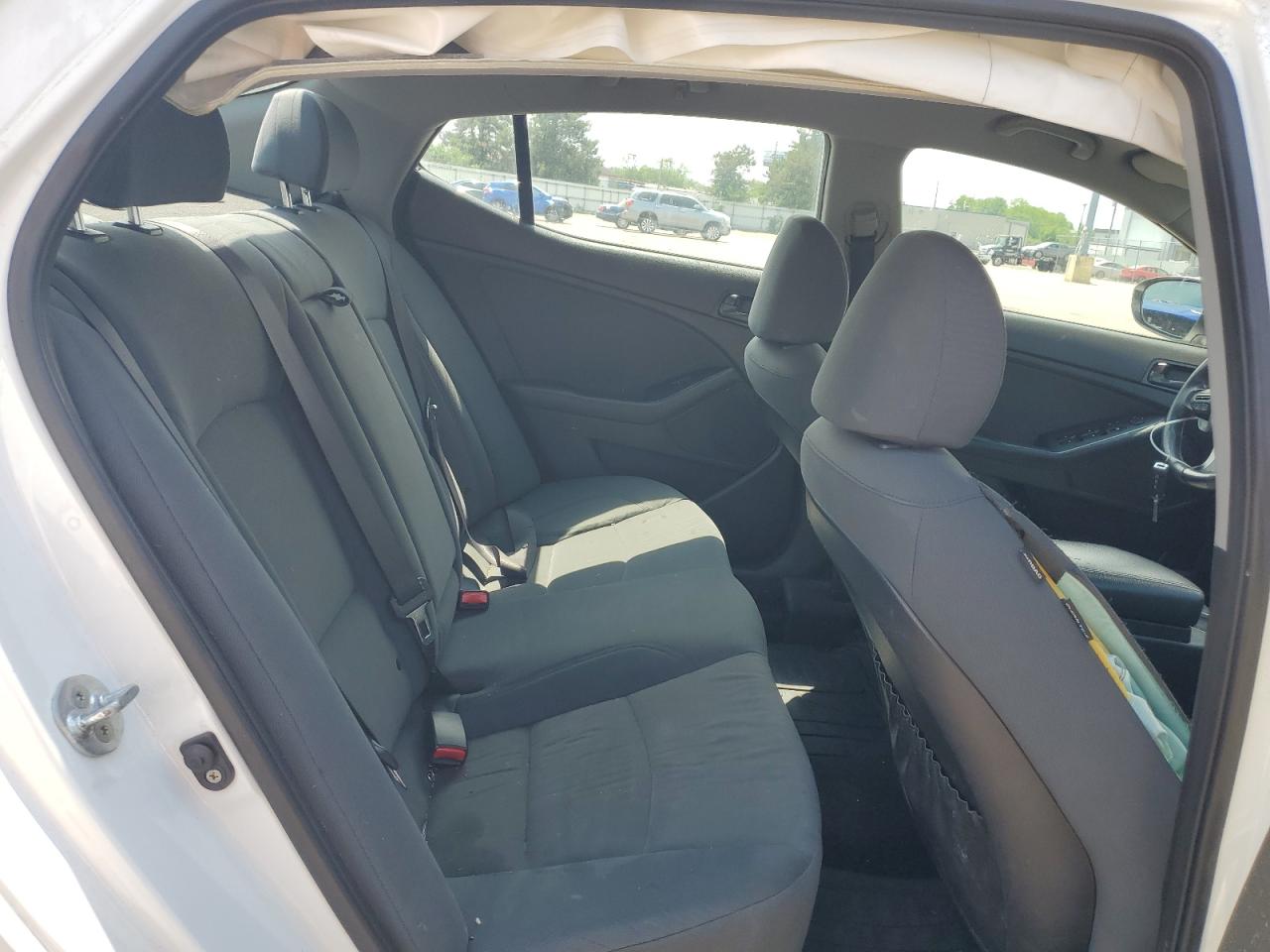 KNAGM4A71F5640247 2015 Kia Optima Lx