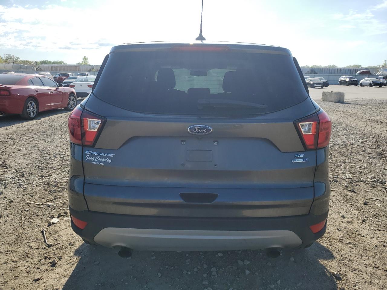 2019 Ford Escape Se vin: 1FMCU9GD9KUA05249