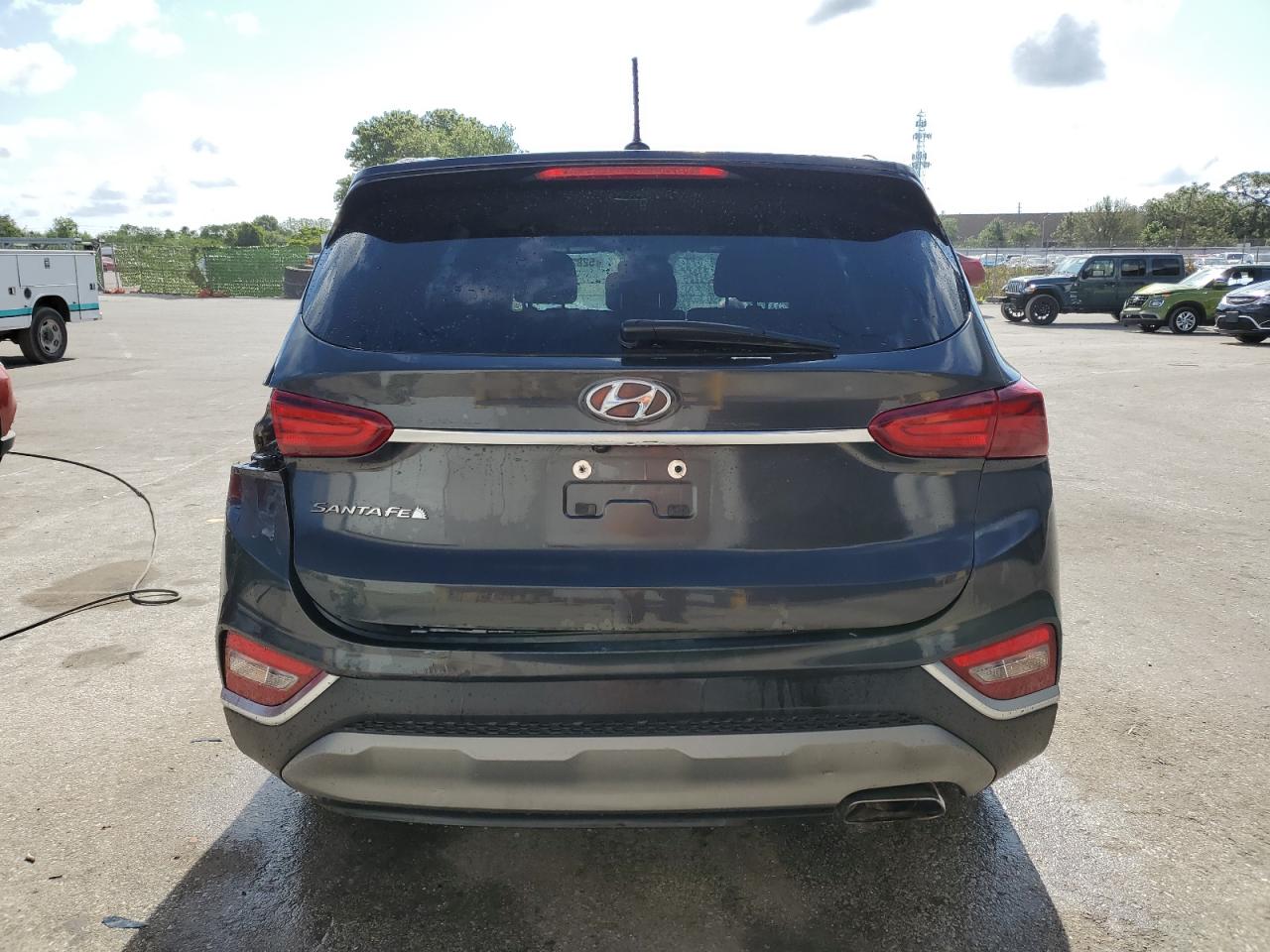 2020 Hyundai Santa Fe Se vin: 5NMS23AD7LH300645