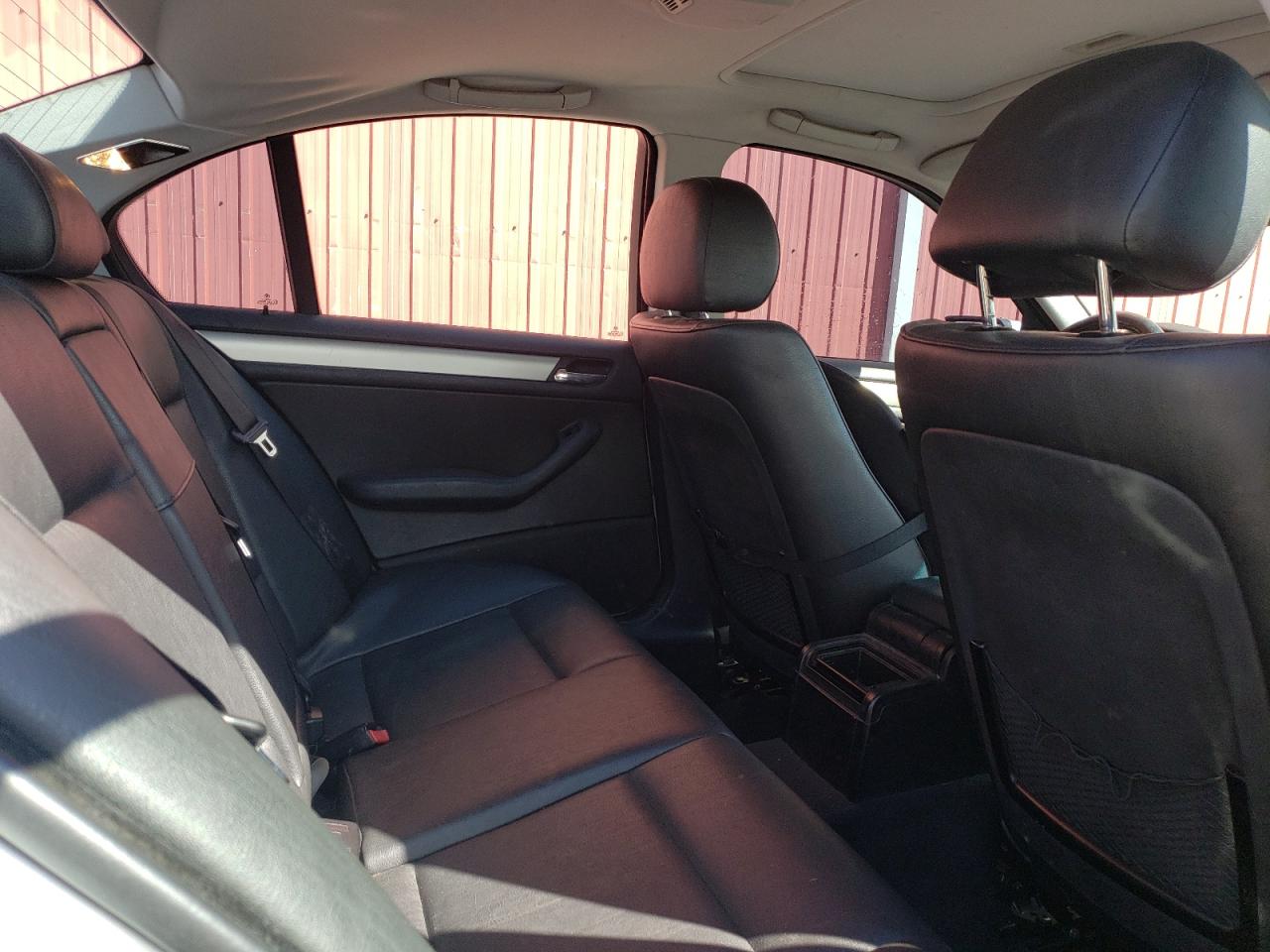 WBAEV33443KL82112 2003 BMW 325 I