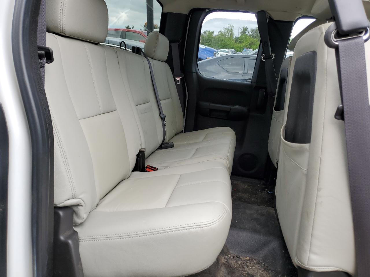 1GCRKSE35BZ229546 2011 Chevrolet Silverado K1500 Lt