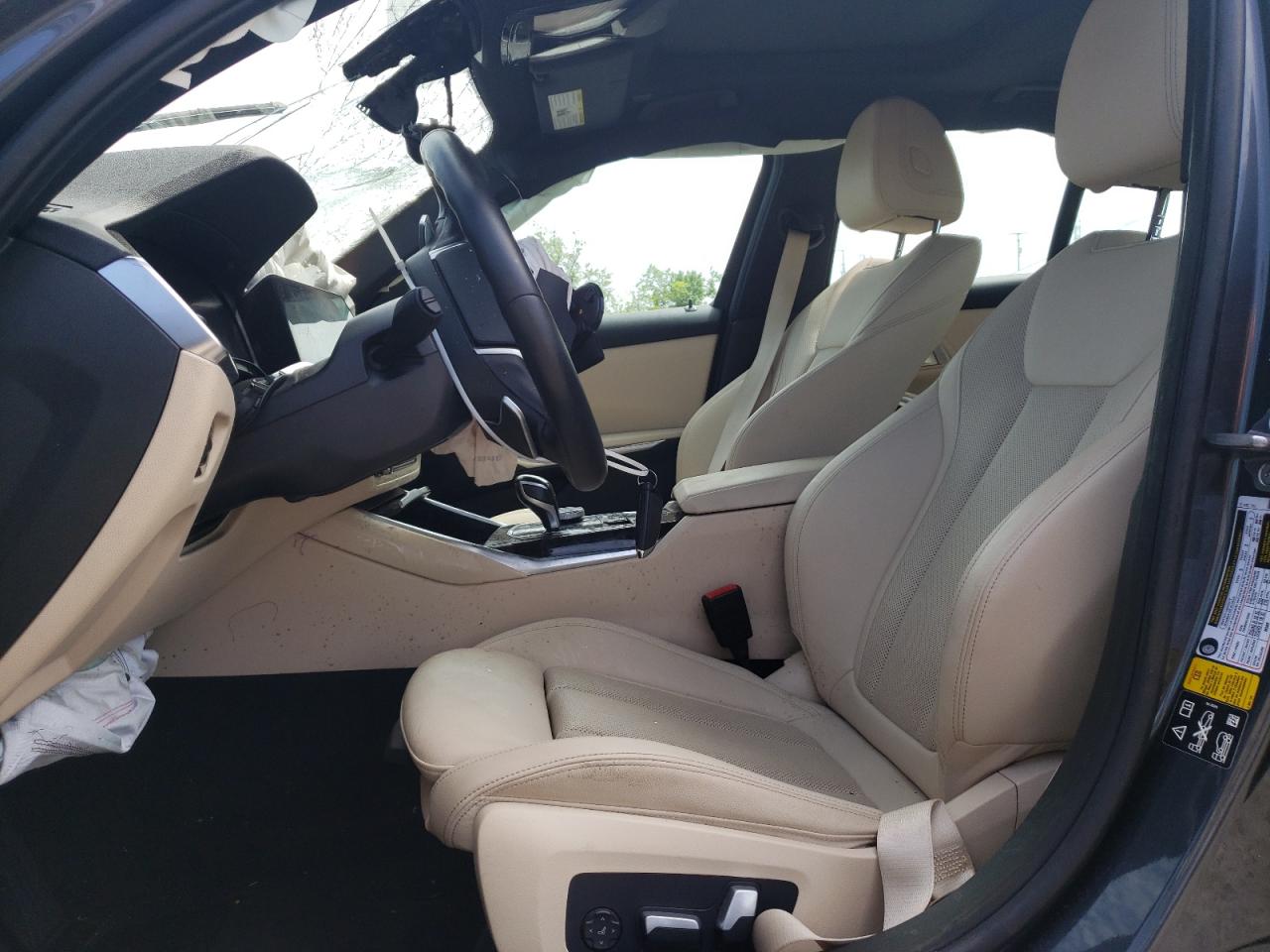 3MW5R7J08N8C33007 2022 BMW 330Xi