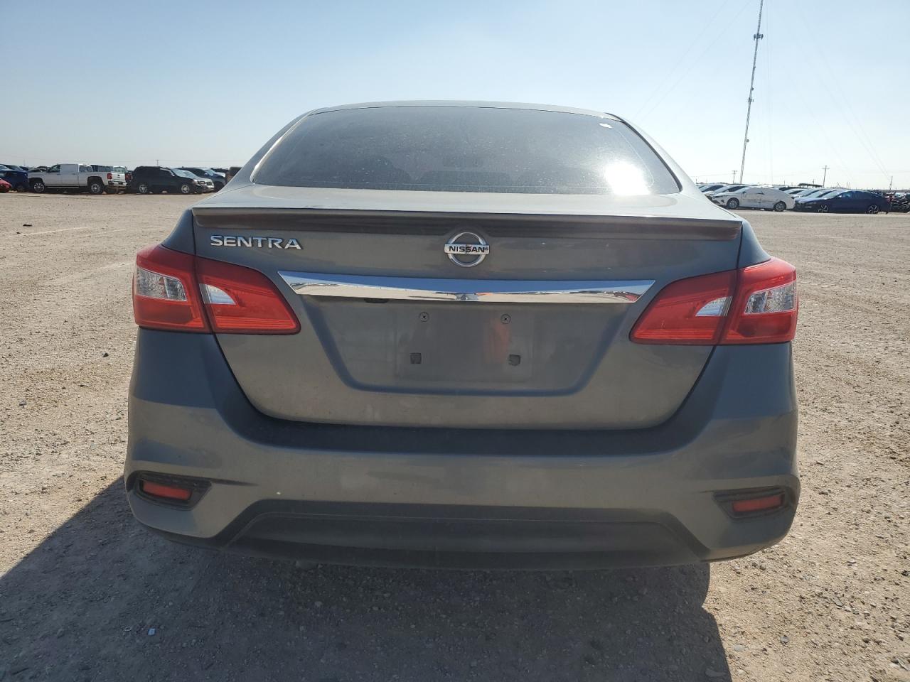 3N1AB7AP4JY204944 2018 Nissan Sentra S