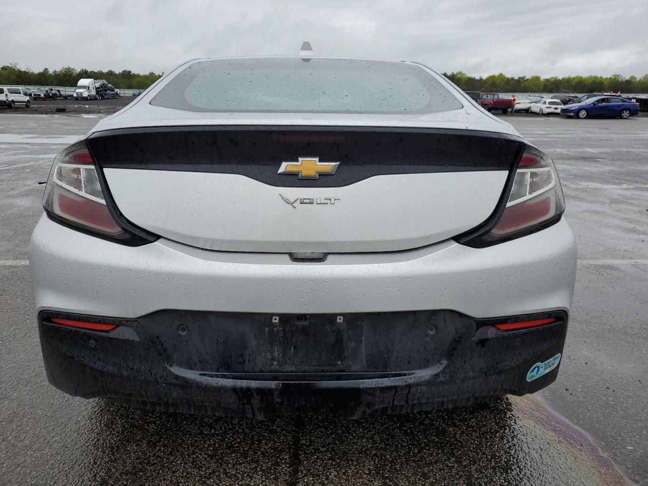 1G1RC6S53JU114992 2018 Chevrolet Volt Lt