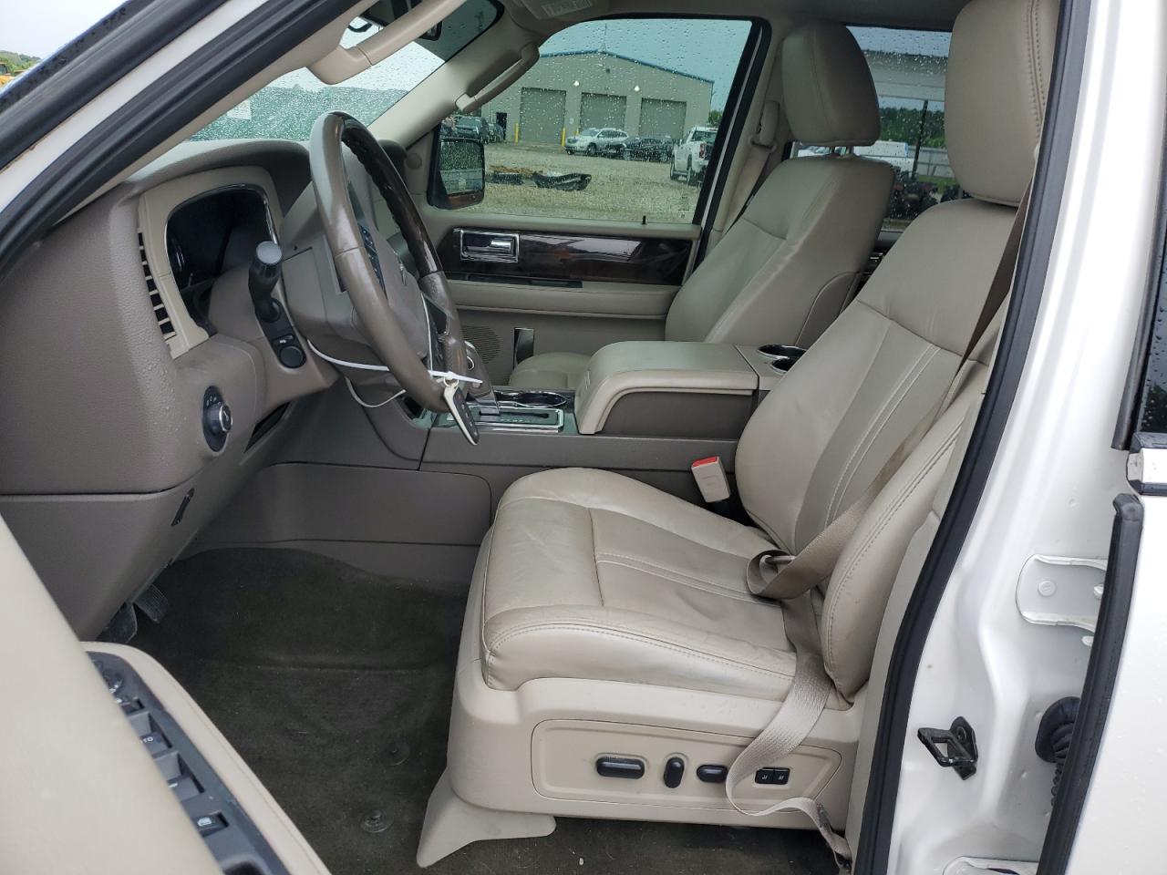 5LMJJ2JT1GEL00917 2016 Lincoln Navigator Select