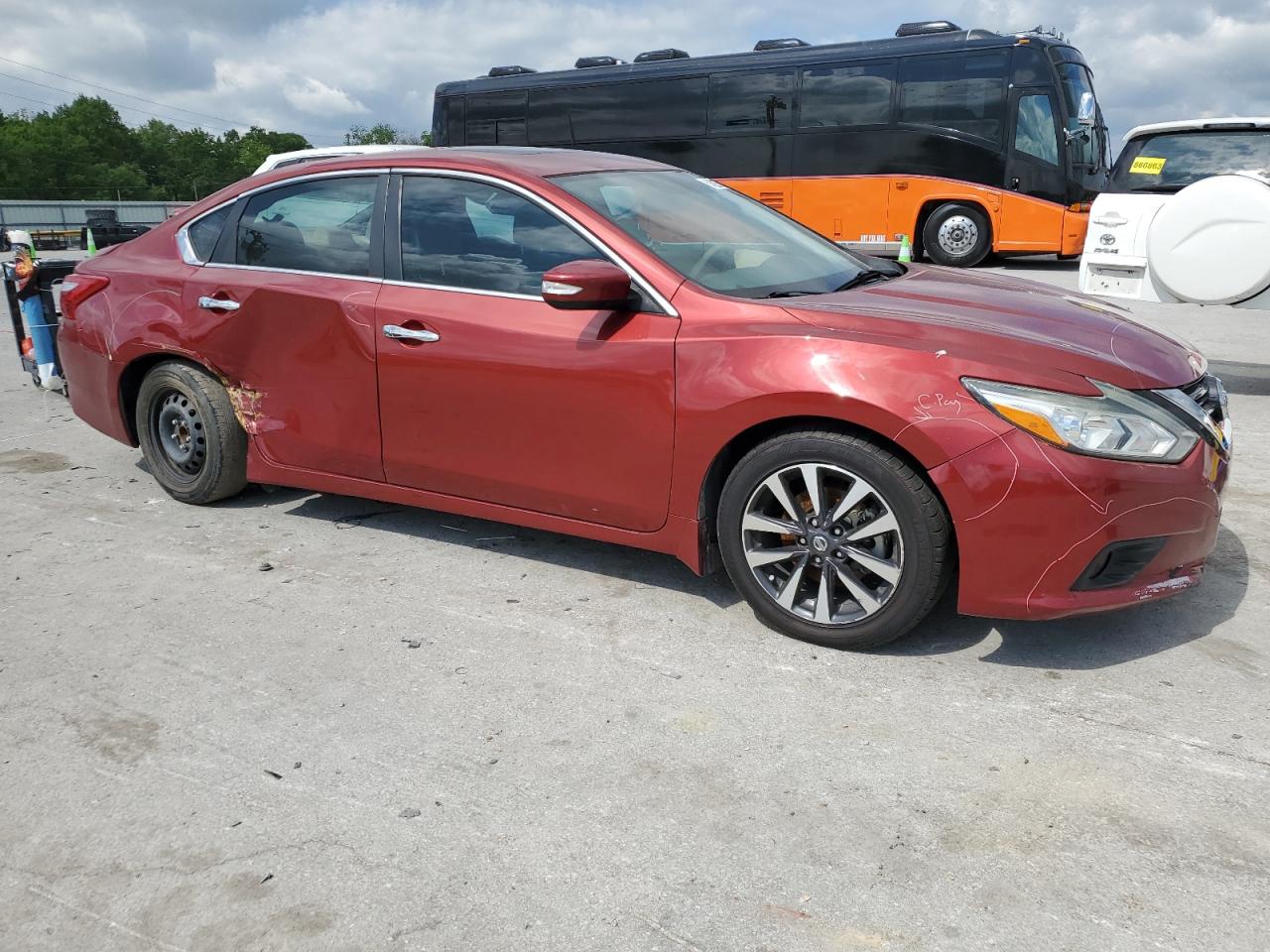 1N4AL3APXGC171409 2016 Nissan Altima 2.5