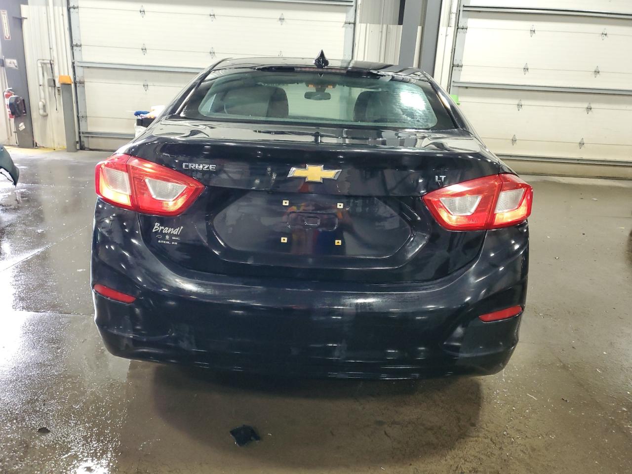 1G1BE5SM8H7164597 2017 Chevrolet Cruze Lt