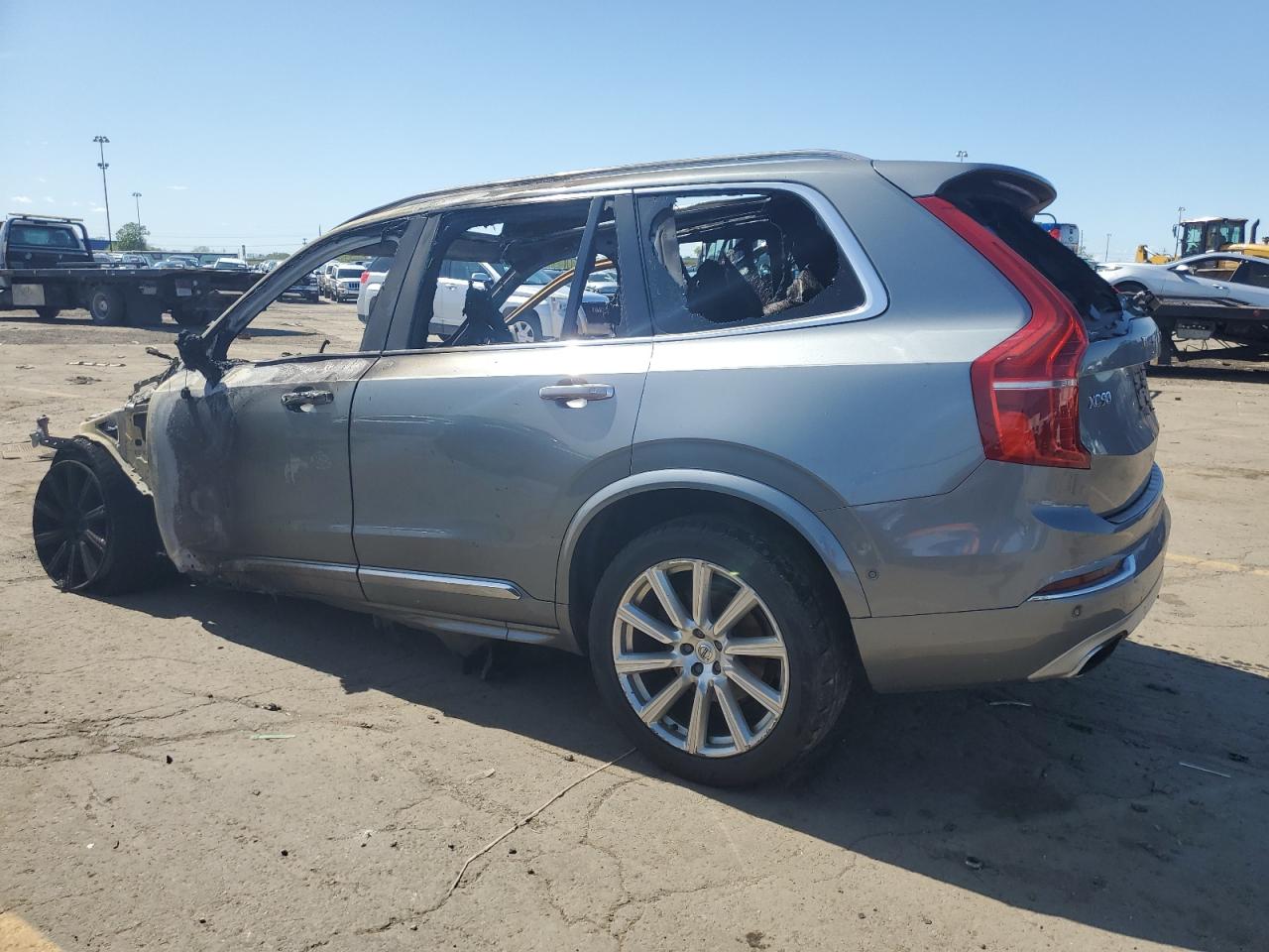 YV4A22PL4G1041808 2016 Volvo Xc90 T6