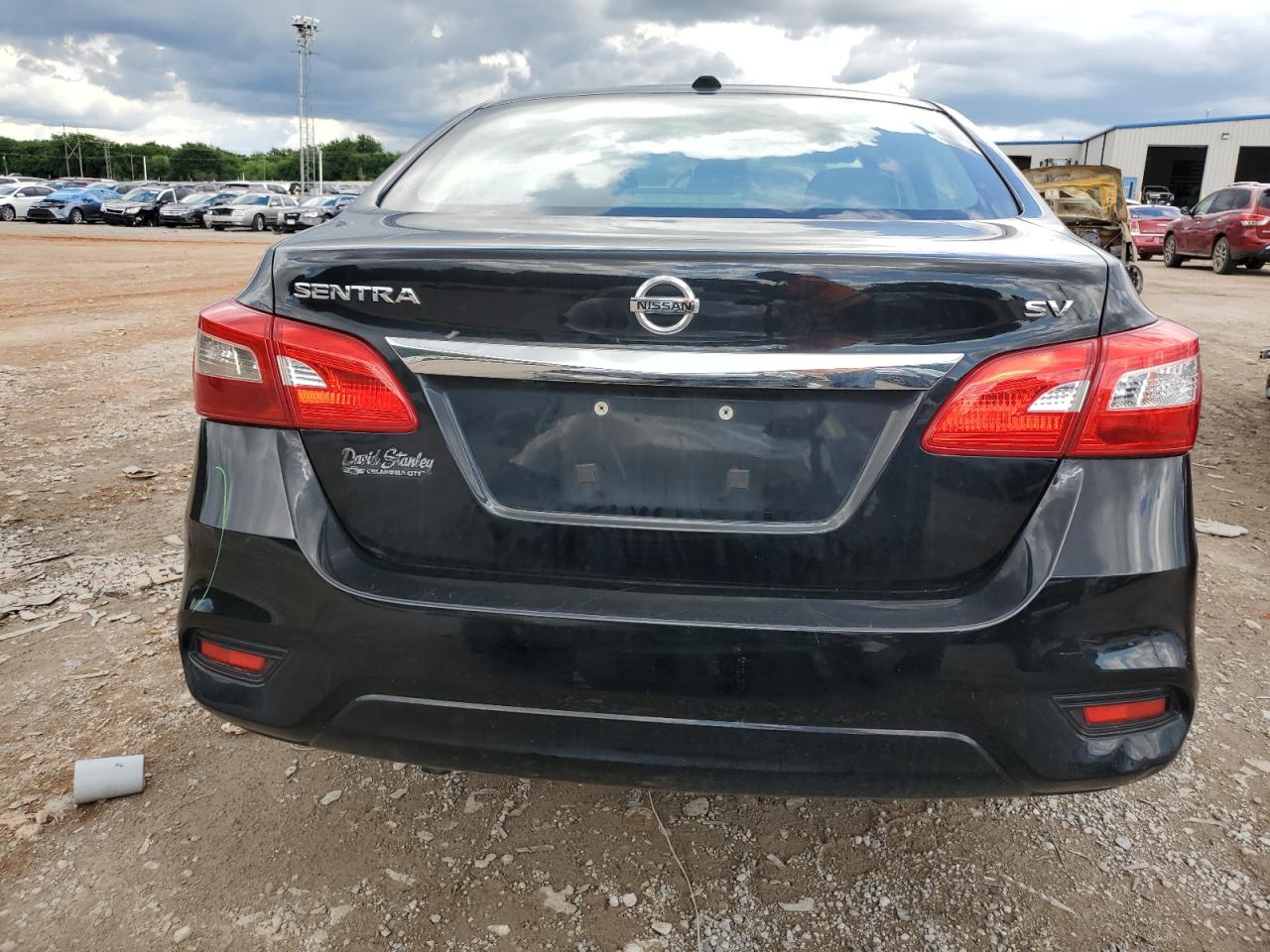 3N1AB7AP2JY301236 2018 Nissan Sentra S