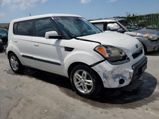 2010 Kia Soul + VIN: KNDJT2A27A7701702 Lot: 55314664