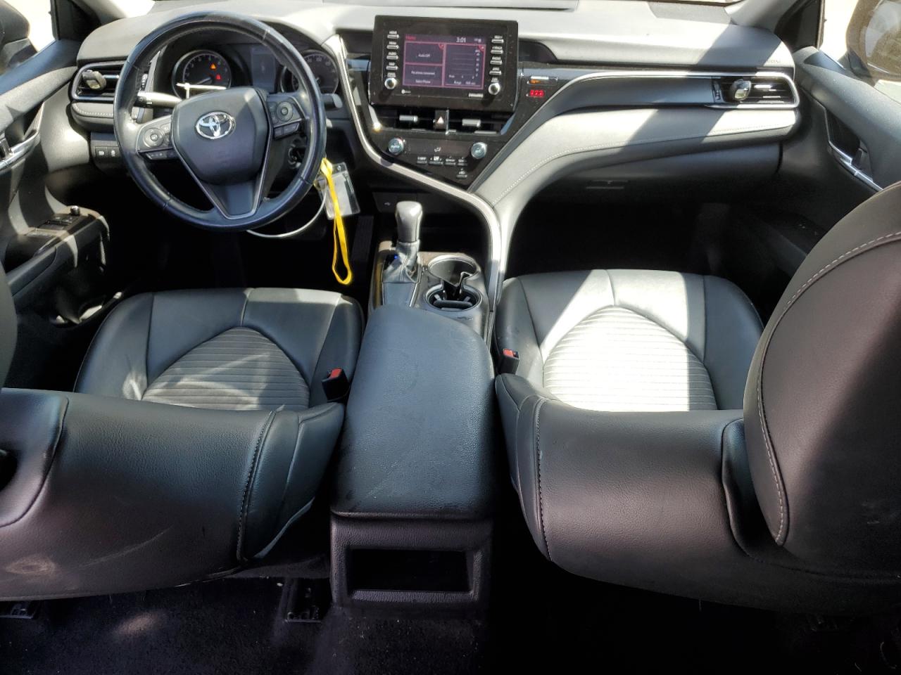 4T1G11AK1MU414979 2021 Toyota Camry Se