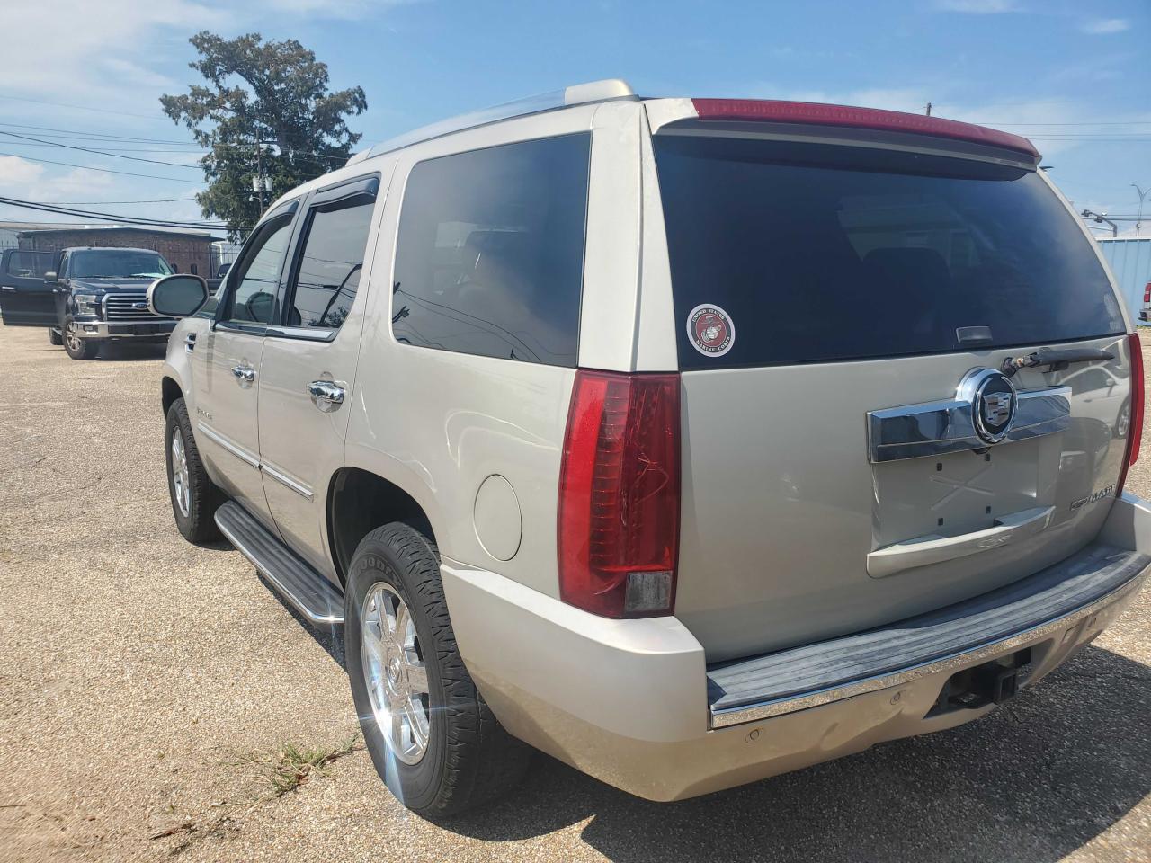 1GYFK63878R115995 2008 Cadillac Escalade Luxury