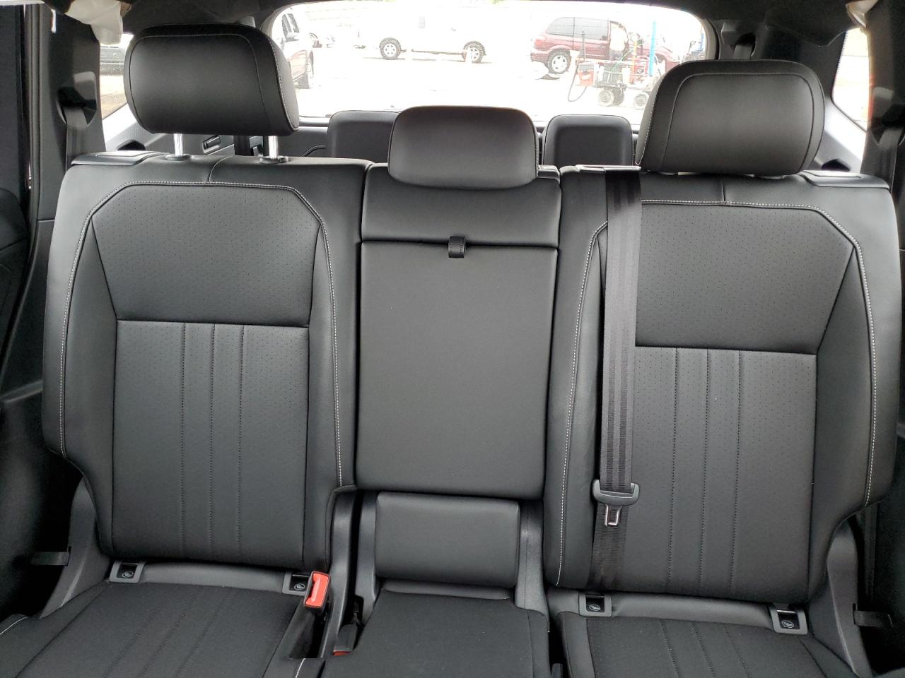 3VVCB7AX8PM027189 2023 Volkswagen Tiguan Se R-Line Black