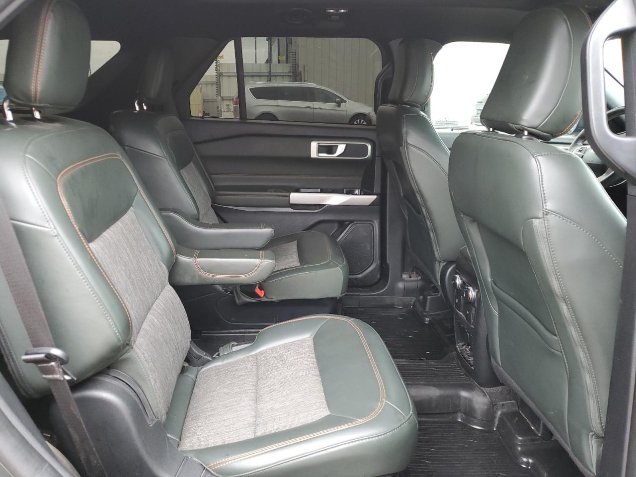 1FMSK8JH3NGC48341 2022 Ford Explorer Timberline