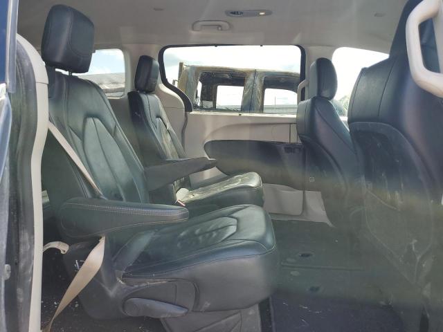 2017 Chrysler Pacifica Touring L VIN: 2C4RC1BG1HR720438 Lot: 55332564