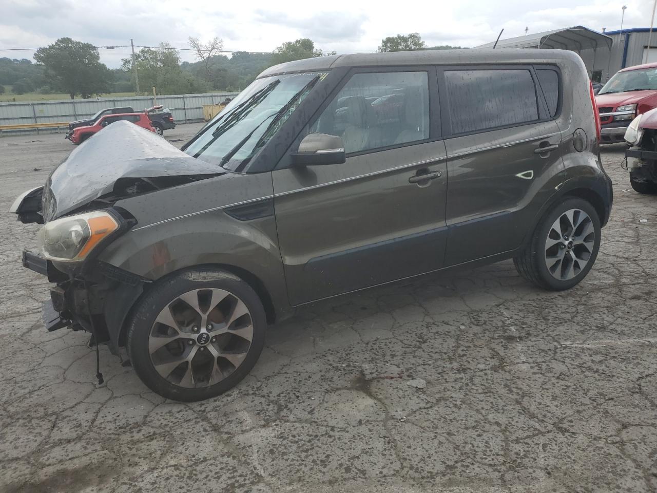 KNDJT2A68D7517117 2013 Kia Soul +