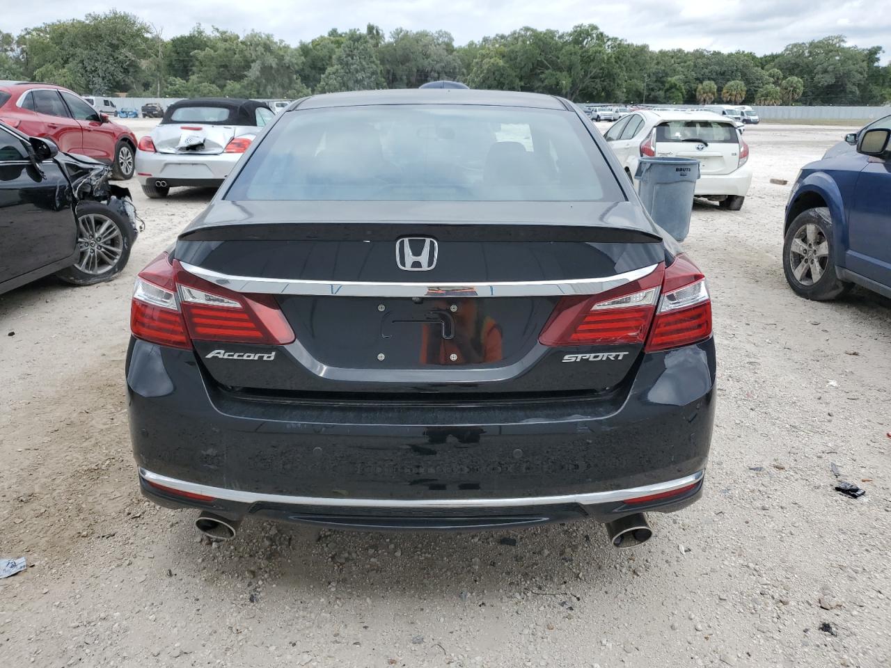 2017 Honda Accord Sport vin: 1HGCR2F58HA268299