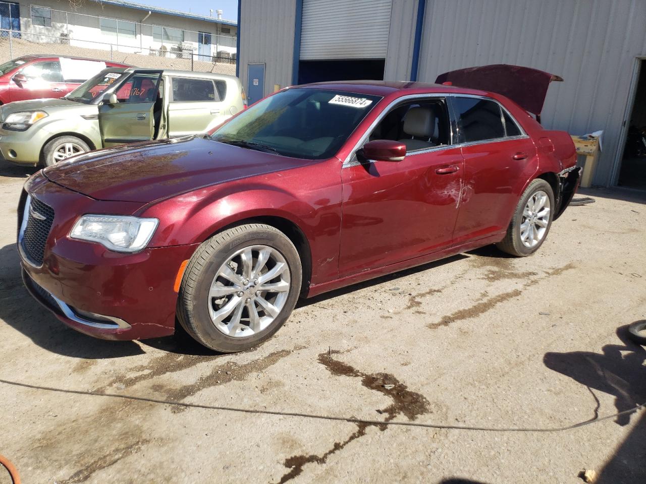 2015 Chrysler 300 Limited vin: 2C3CCARG2FH831504