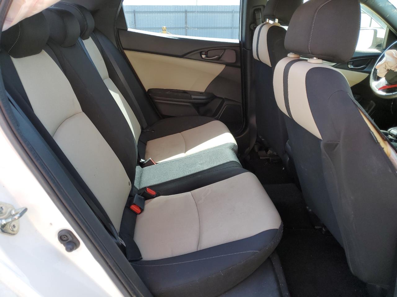 SHHFK7H48JU423303 2018 Honda Civic Sport