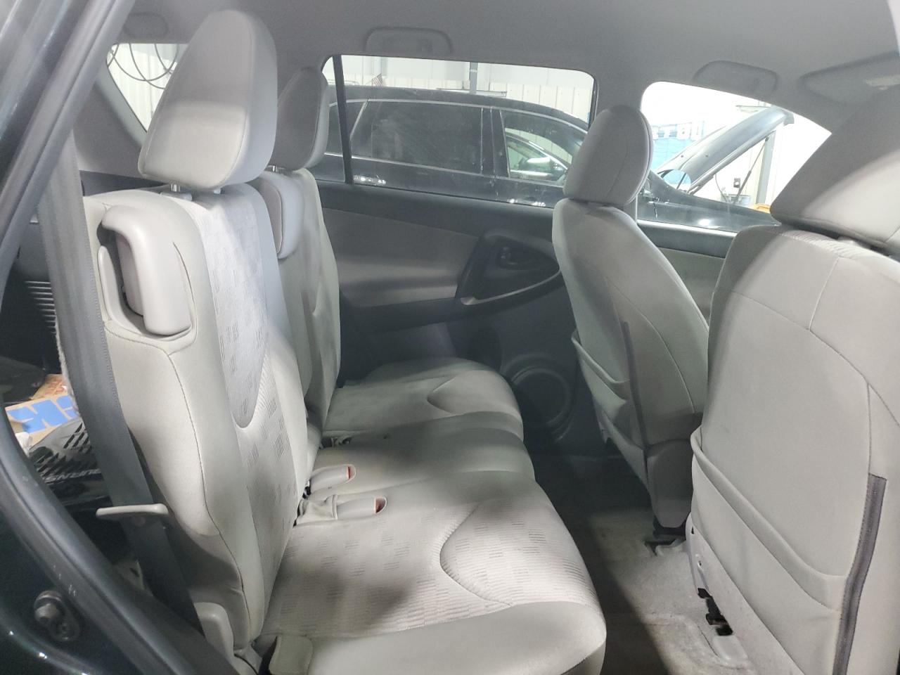 2T3BF4DV7BW165546 2011 Toyota Rav4