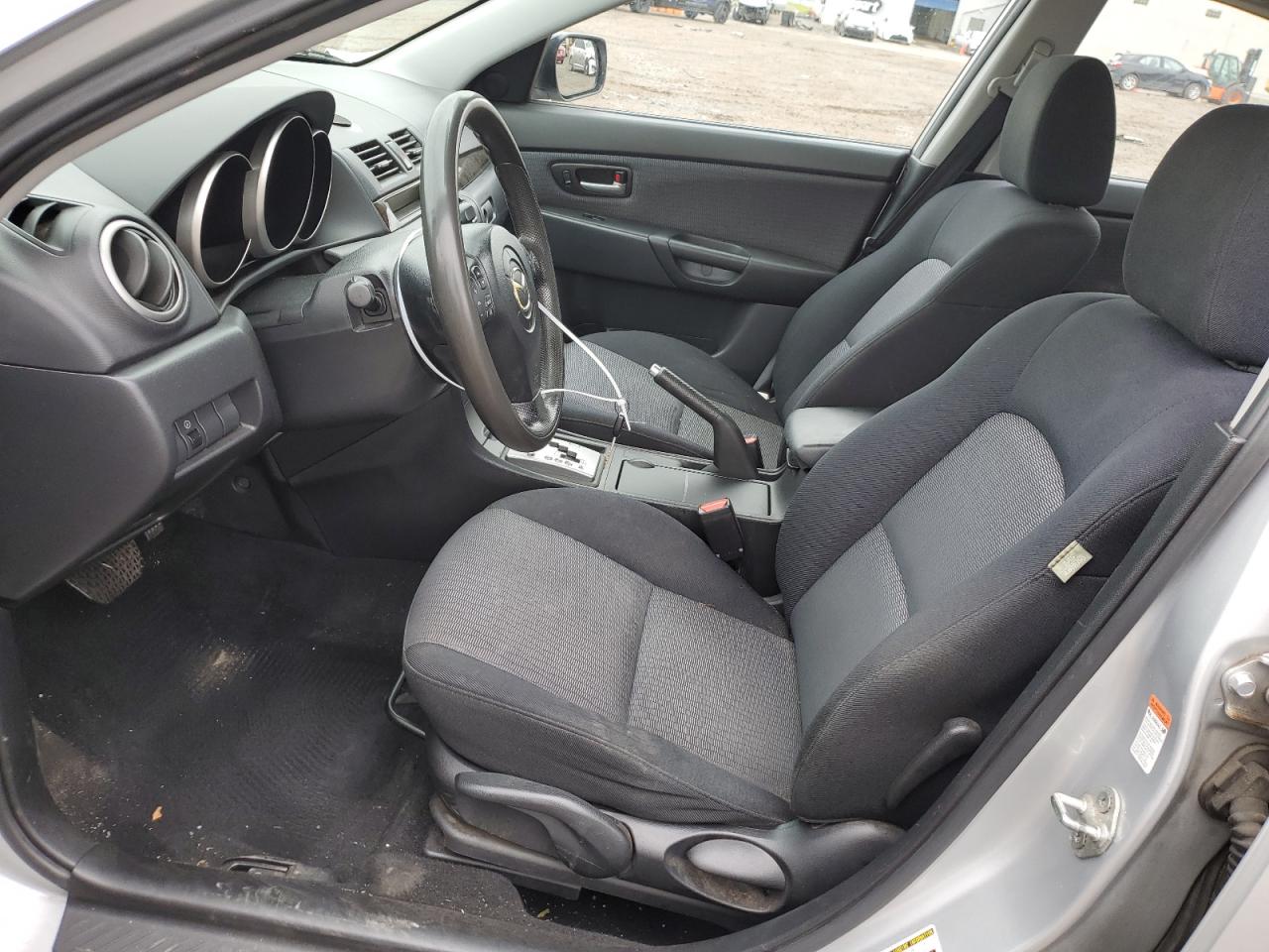 JM1BK32F271729918 2007 Mazda 3 I