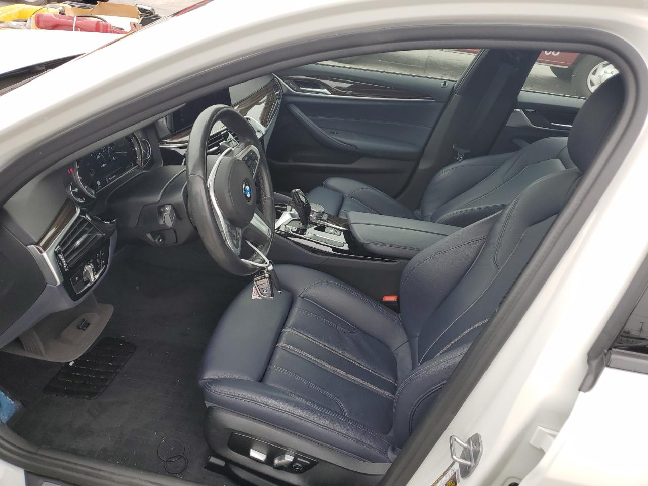 WBAJE5C59KWW13208 2019 BMW 540 I