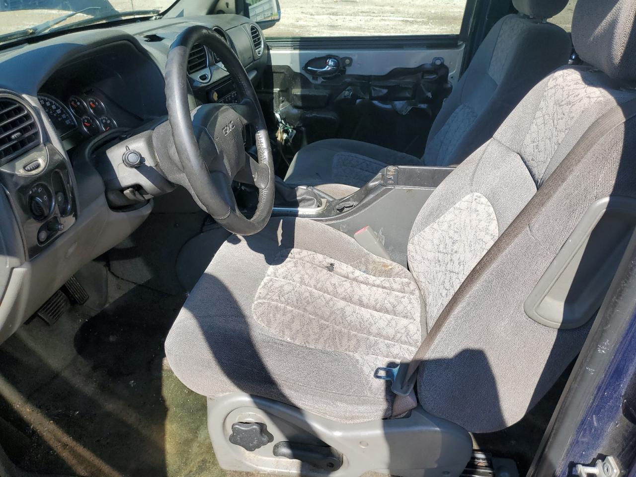 1GKDT13S142362963 2004 GMC Envoy