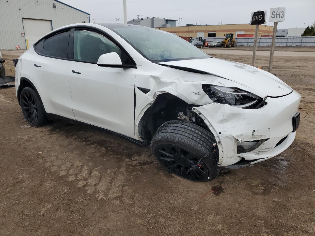 7SAYGDEE5PF585117 2023 Tesla Model Y