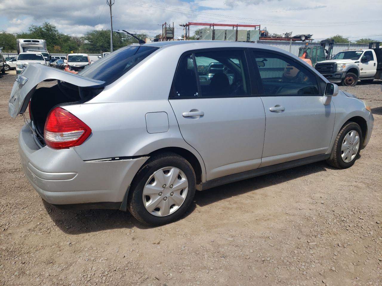 3N1BC1AP6BL448916 2011 Nissan Versa S