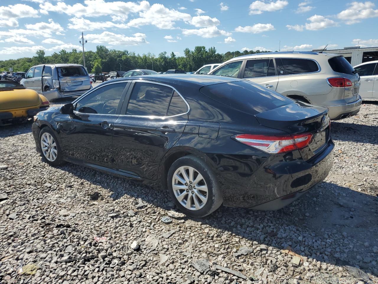 2018 Toyota Camry L vin: 4T1B11HK5JU513753